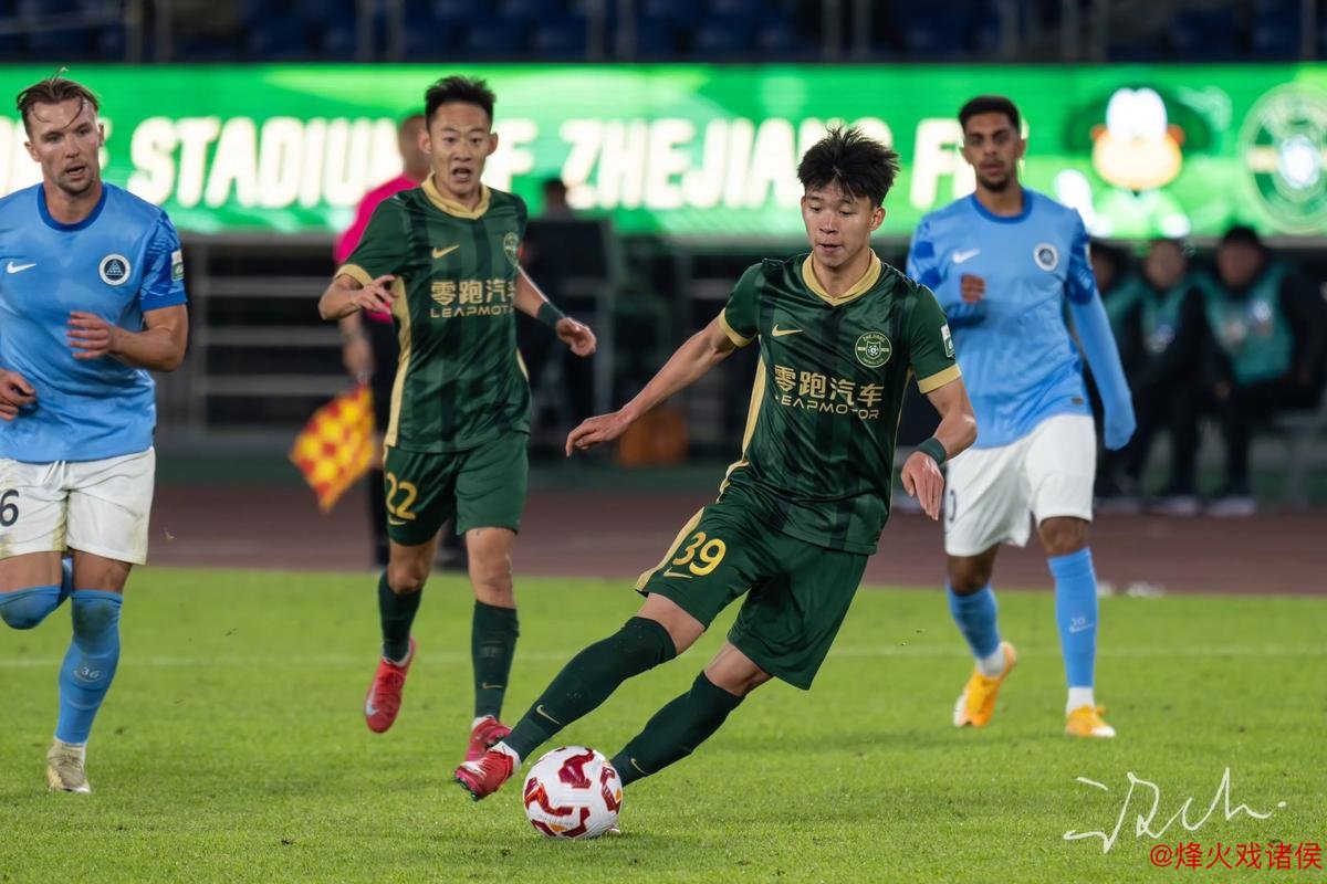 泰山迎战浙江 崔康熙誓言争胜 谈如何遏制王钰栋