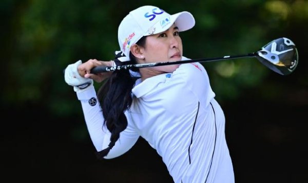 开云下载app LPGA球手帕查利运气爆棚 一周收入是全年的两倍